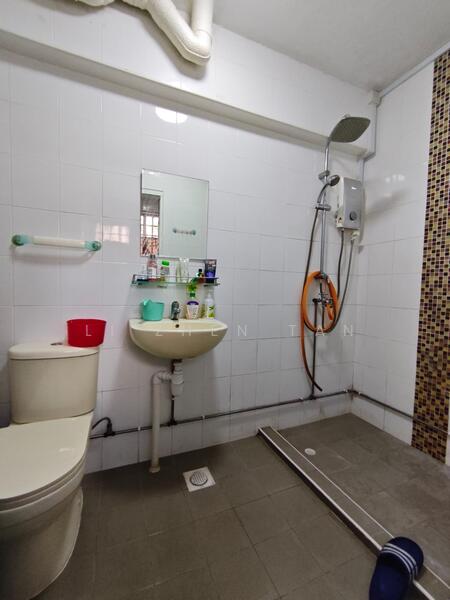 For Sale - 320 Woodlands Street 32