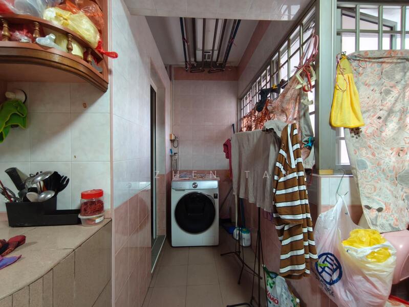 For Sale - 320 Woodlands Street 32