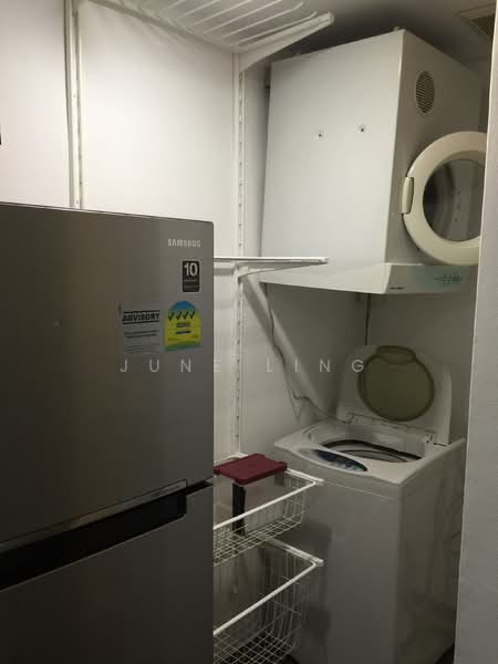 For Rent - International Plaza