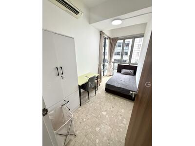 For Rent - UE Square