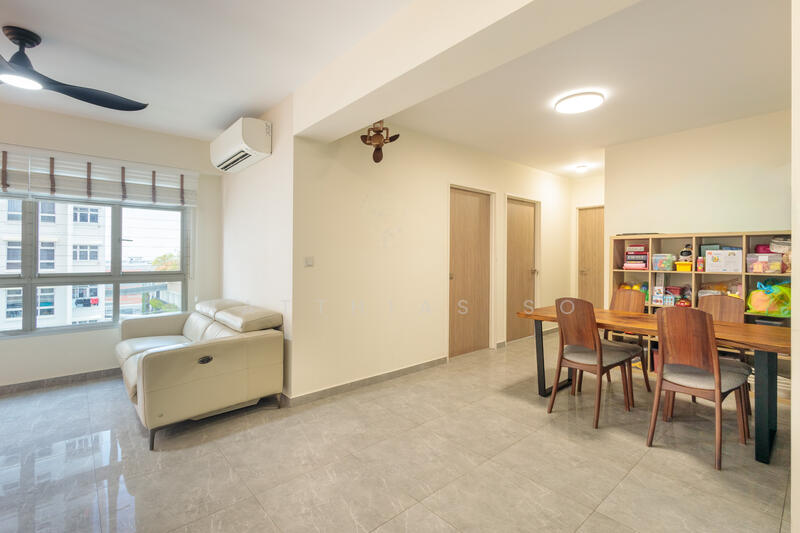 153C Bedok South Road HDB Flat For Sale at S$ 965,000 | PropertyGuru Singapore - Living Room