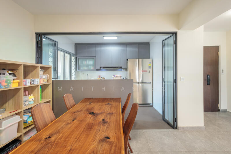 153C Bedok South Road HDB Flat For Sale at S$ 965,000 | PropertyGuru Singapore - Kitchen