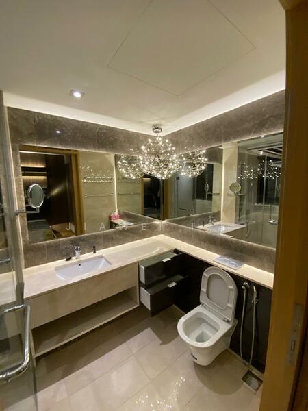 Commonwealth Towers, 230 Commonwealth Avenue, 2 Bedrooms, 689 sqft, Condominium For Rent, by Jiawei Tan, 500053814 - Bathroom - PropertyGuru.com.sg