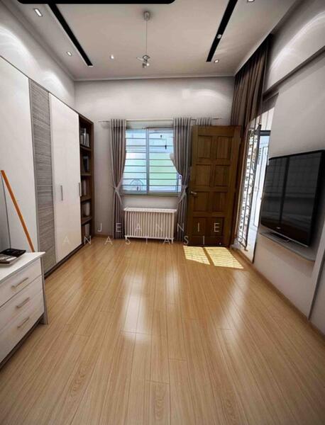 Original 2 Storey Terrace @ Mount Sinai View, Mount Sinai Drive, Moonbeam walk Terraced House For Sale at S$ 5,700,000 | PropertyGuru Singapore