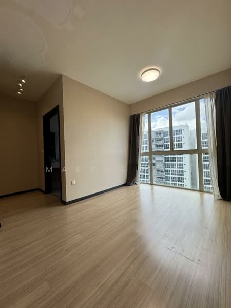 Lake Life, 10 Tao Ching Road, 4 Bedrooms, 1,195 sqft, Executive Condominium For Rent, by Marcus Tan, 500053841 - Living Room - PropertyGuru.com.sg