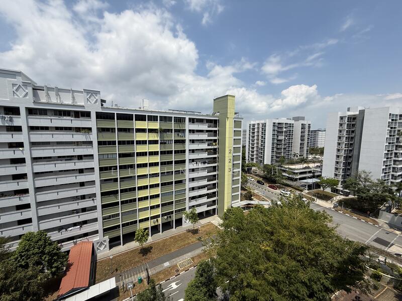 Simei Green Condominium Condominium For Sale at S$ 1,250,000 | PropertyGuru Singapore - Exterior