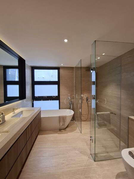 Ready Soon! BN 4 Storeys Terraces, Early Bird Discount!, 5 Bedrooms, 5,413 sqft, Terraced House For Sale, by Ang Teck Kuan (Teck), 500053843 - Bathroom - PropertyGuru.com.sg