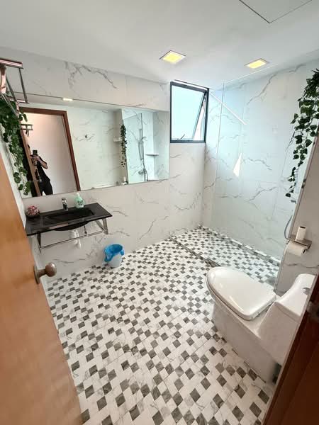 Blue Horizon, 23 West Coast Crescent, Room Rental, 150 sqft, Condominium For Rent, by Sean Ong, 500053853 - Bathroom - PropertyGuru.com.sg