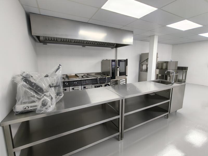 Gourmet Xchange, 1 Kallang Way 5, 3,175 sqft, Factory / Workshop (B2) For Sale, by Rebecca Koh, 500053866 - Kitchen - CommercialGuru.com.sg