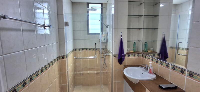 Sunhaven, 781 Upper Changi Road East, 4 Bedrooms, 1,453 sqft, Condominium For Rent, by Steven Jeremiah, 500053875 - Common Bathroom - PropertyGuru.com.sg