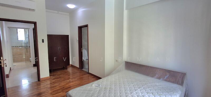 Sunhaven, 781 Upper Changi Road East, 4 Bedrooms, 1,453 sqft, Condominium For Rent, by Steven Jeremiah, 500053875 - Master Bedroom - PropertyGuru.com.sg
