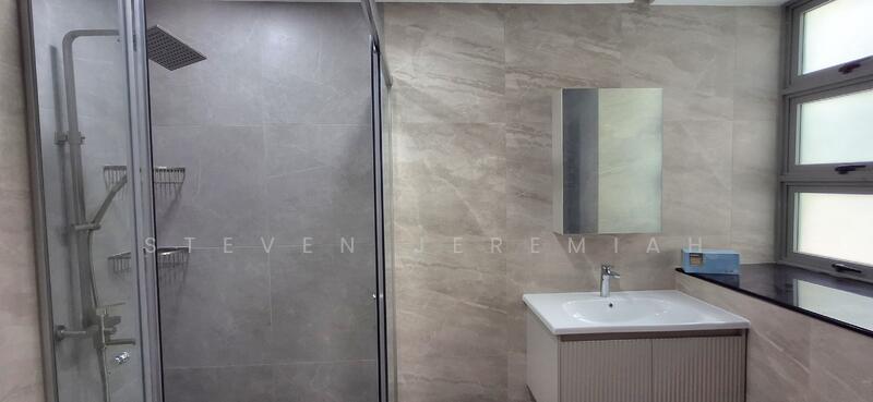 Sunhaven, 781 Upper Changi Road East, 4 Bedrooms, 1,453 sqft, Condominium For Rent, by Steven Jeremiah, 500053875 - Master Ensuite Bathroom - PropertyGuru.com.sg
