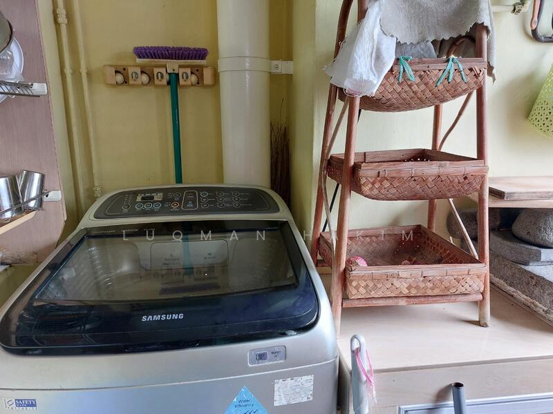 For Rent - 821 Woodlands Street 82