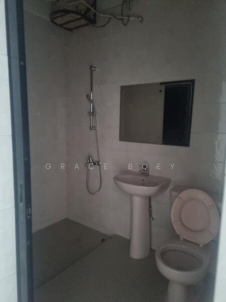 Maria Ave, Maria avenue, 5 Bedrooms, 2,800 sqft, Terraced House For Rent, by Grace Boey, 500053889 - Bathroom - PropertyGuru.com.sg