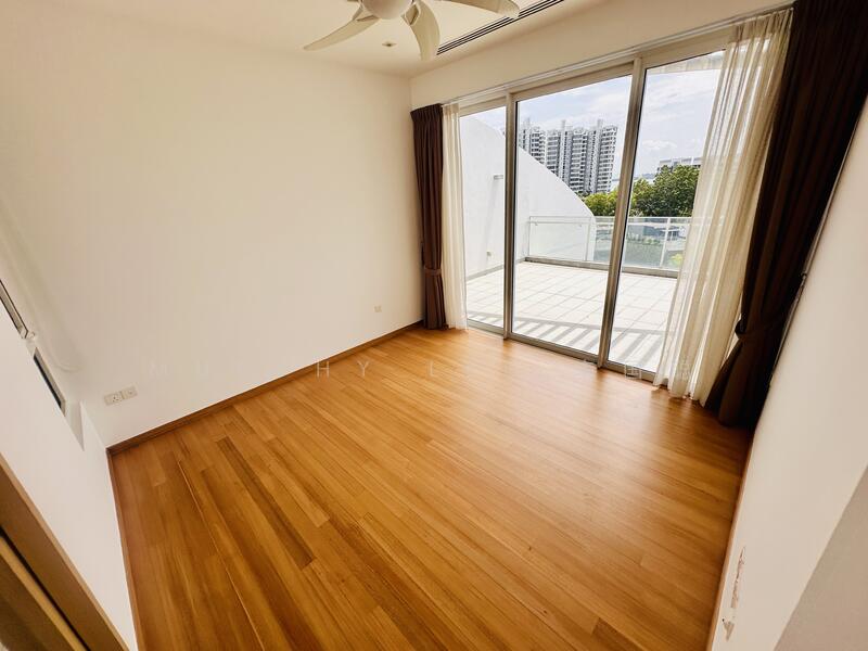 Turquoise Condominium For Sale at S$ 4,697,000 | PropertyGuru Singapore - Balcony