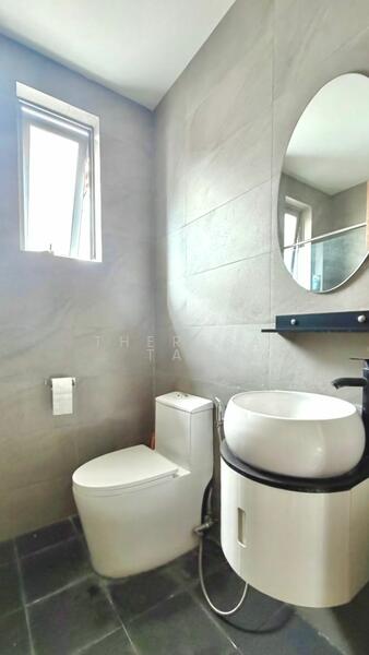 Frankel / Siglap Terraced House For Sale at S$ 4,700,000 | PropertyGuru Singapore - Bathroom