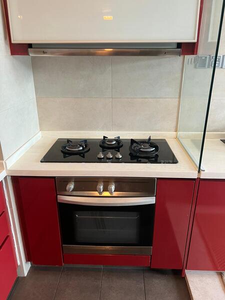 One Tree Hill Residence, 1A One Tree Hill, 2 Bedrooms, 1,001 sqft, Condominium For Rent, by Charles Ong, 500053917 - Kitchen - PropertyGuru.com.sg