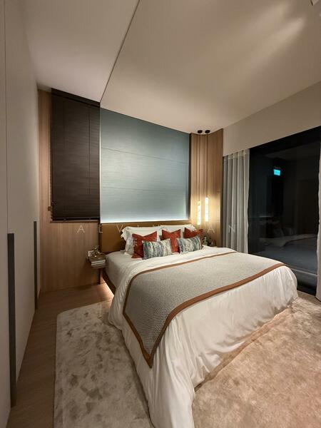Bloomsbury Residences Apartment For Sale at S$ 2,299,000 | PropertyGuru Singapore - Master Bedroom
