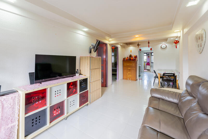 53 Sims Place HDB Flat For Sale at S$ 455,000 | PropertyGuru Singapore - Living Room - #PropertyPartners