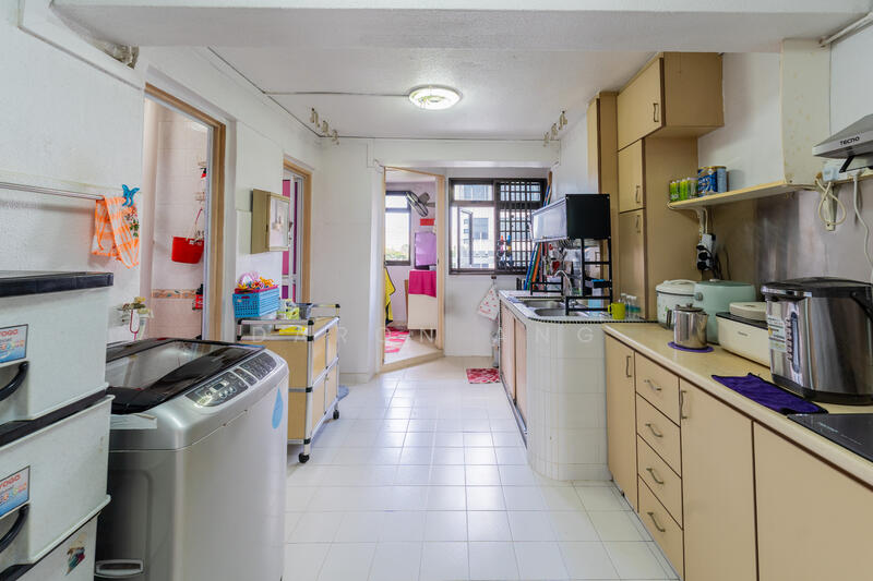 53 Sims Place HDB Flat For Sale at S$ 455,000 | PropertyGuru Singapore - Kitchen - #PropertyPartners