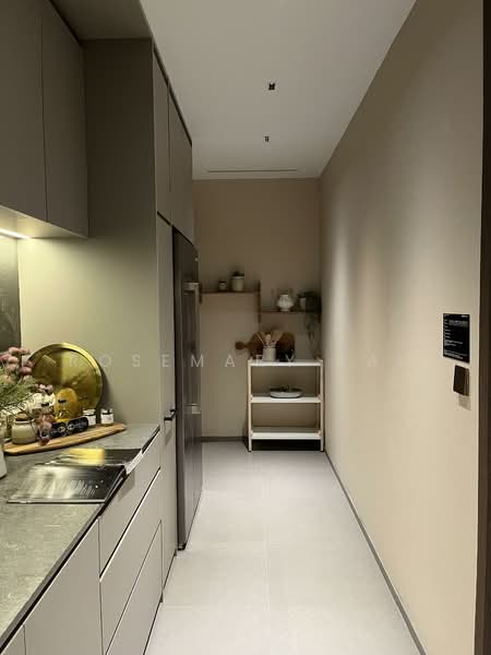 Amber House Apartment For Sale at S$ 5,430,888 | PropertyGuru Singapore - Kitchen