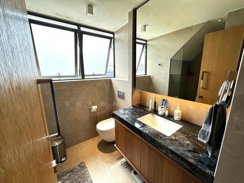 Master Ensuite