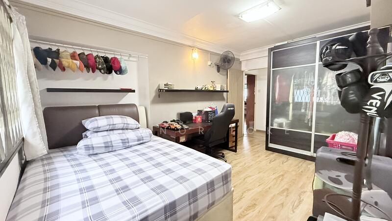 359 Woodlands Avenue 5 HDB Flat For Sale at S$ 899,999 | PropertyGuru Singapore - Common Room