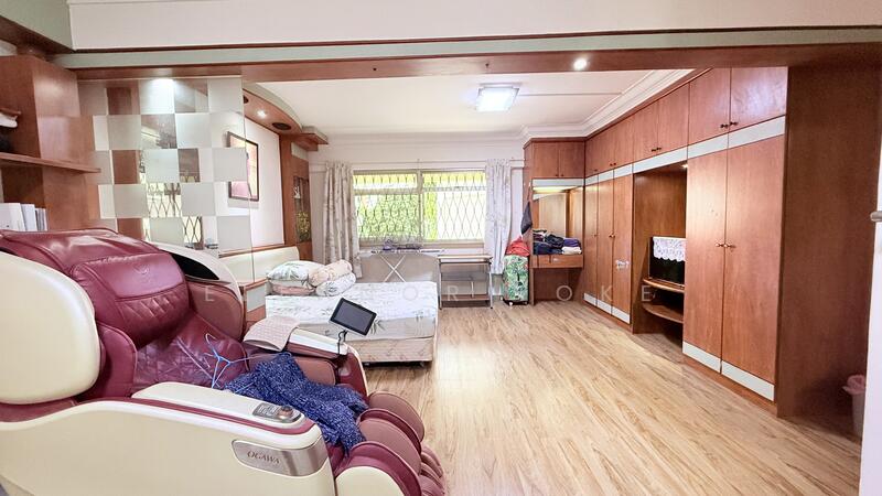 359 Woodlands Avenue 5 HDB Flat For Sale at S$ 899,999 | PropertyGuru Singapore - Master Bedroom