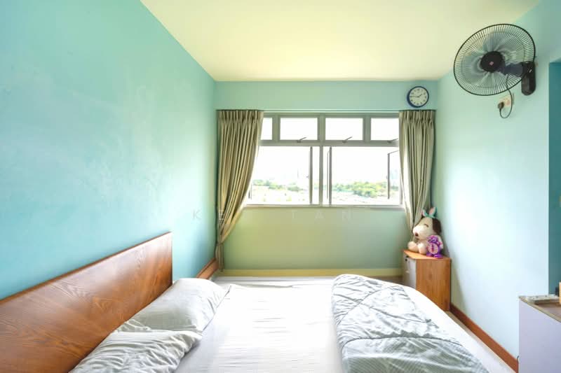 812B Choa Chu Kang Avenue 7 HDB Flat For Sale at S$ 768,000 | PropertyGuru Singapore - Bedroom