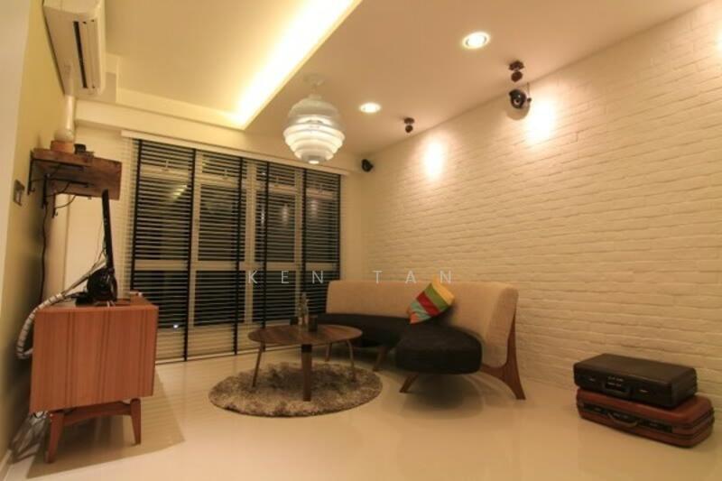 451 Yishun Ring Road HDB Flat For Sale at S$ 620,000 | PropertyGuru Singapore - Living Room