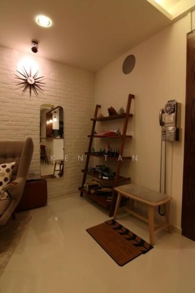 451 Yishun Ring Road HDB Flat For Sale at S$ 620,000 | PropertyGuru Singapore - Living Room