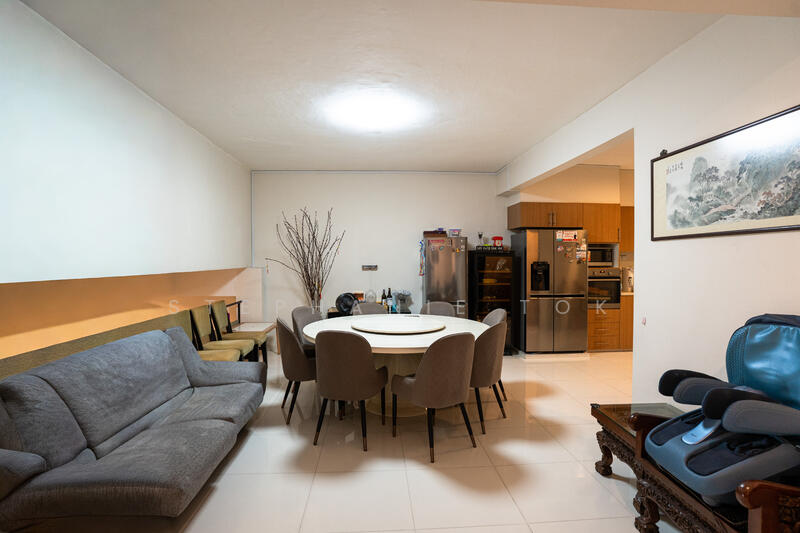 2.5 Storey Charming House Terraced House For Sale at S$ 5,200,000 | PropertyGuru Singapore - Living Room