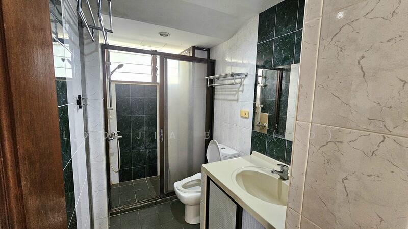 Braddell View, 10D Braddell Hill, 3 Bedrooms, 1,615 sqft, Apartment For Rent, by Loo Jia Bin (Jo), 500053943 - Bathroom - PropertyGuru.com.sg