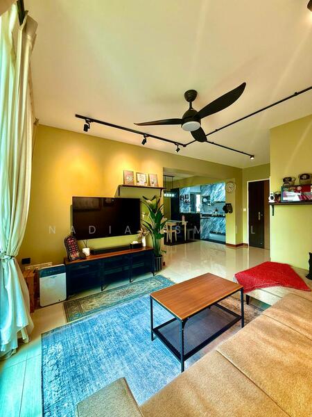 126C Canberra Street HDB Flat For Sale at S$ 770,000 | PropertyGuru Singapore - Living Room