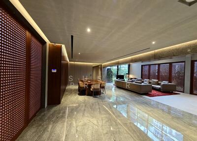 For Sale - Master Class Bungalow 6 Cars/ Lift /6++ Bed/ Pool