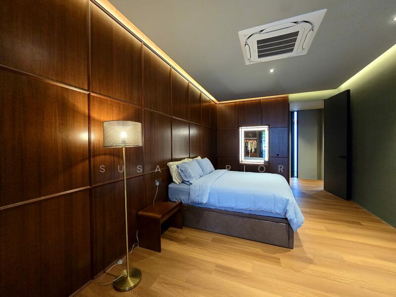 Master Class Bungalow 6 Cars/ Lift /6++ Bed/ Pool Detached House For Sale at S$ 25,050,000 | PropertyGuru Singapore - Bedroom