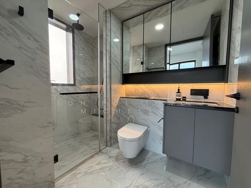 The Landmark Condominium For Sale at S$ 1,968,000 | PropertyGuru Singapore - Bathroom