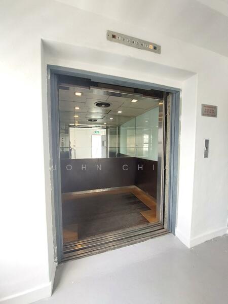 Genting Building, 83 Genting Lane, 1,213 sqft, Light Industrial (B1) For Rent, by John Chia, 500053981 - Corridor - CommercialGuru.com.sg