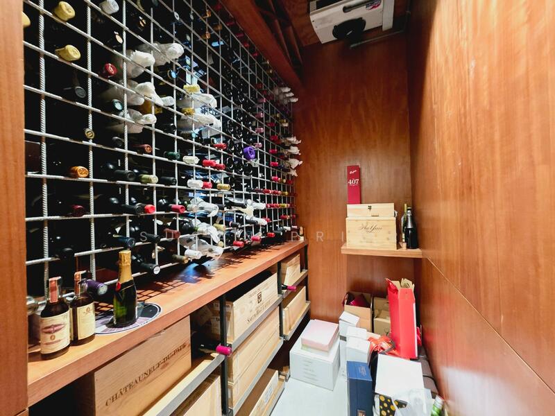 Orchard Shophome With 2 Carparks! Conservation House For Sale at S$ 6,350,000 | PropertyGuru Singapore