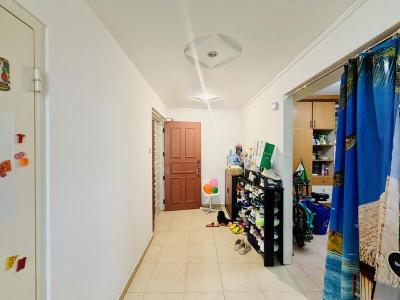 117 Edgefield Plains, 117 Edgefield Plains, 4 Bedrooms, 1,399 sqft, HDB Flat For Rent, by John Chong, 500053992 - Entrance - PropertyGuru.com.sg