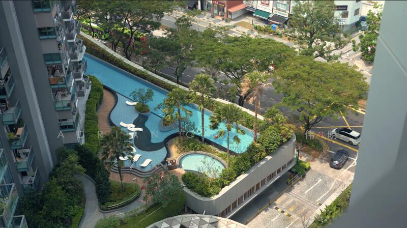 Stars of Kovan Condominium For Sale at S$ 950,000 | PropertyGuru Singapore - Pool
