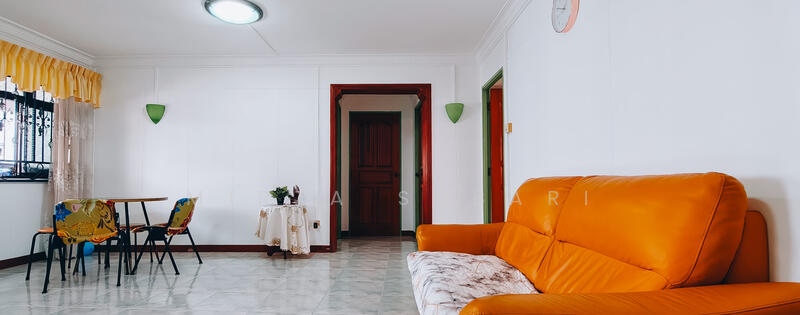 156 Lorong 1 Toa Payoh HDB Flat For Sale at S$ 920,000 | PropertyGuru Singapore - Living Room