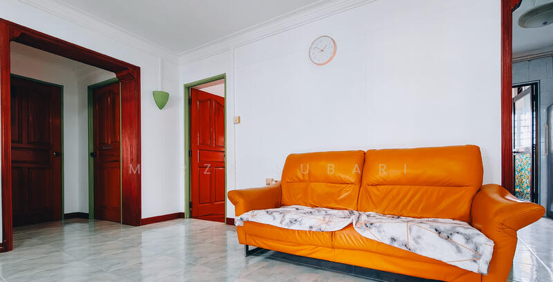 156 Lorong 1 Toa Payoh HDB Flat For Sale at S$ 920,000 | PropertyGuru Singapore - Living Room