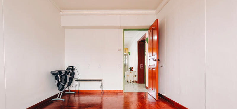 156 Lorong 1 Toa Payoh HDB Flat For Sale at S$ 920,000 | PropertyGuru Singapore - Interior