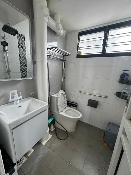 9 Eunos Crescent, 9 Eunos Crescent, Room Rental, 150 sqft, HDB Flat For Rent, by Christina Chong, 500054041 - Bathroom - PropertyGuru.com.sg