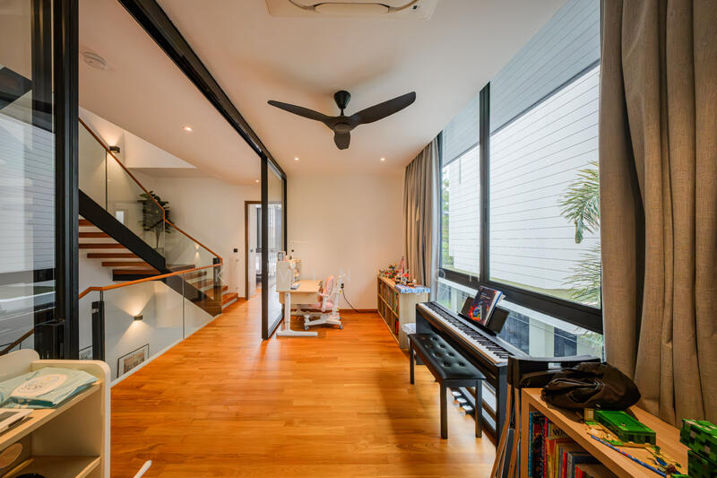 Short Term Lease Riviera Drive Semi D, , 5 Bedrooms, 6,480 sqft, Semi-Detached House For Rent, by Kevin Koh, 500054045 - PropertyGuru.com.sg