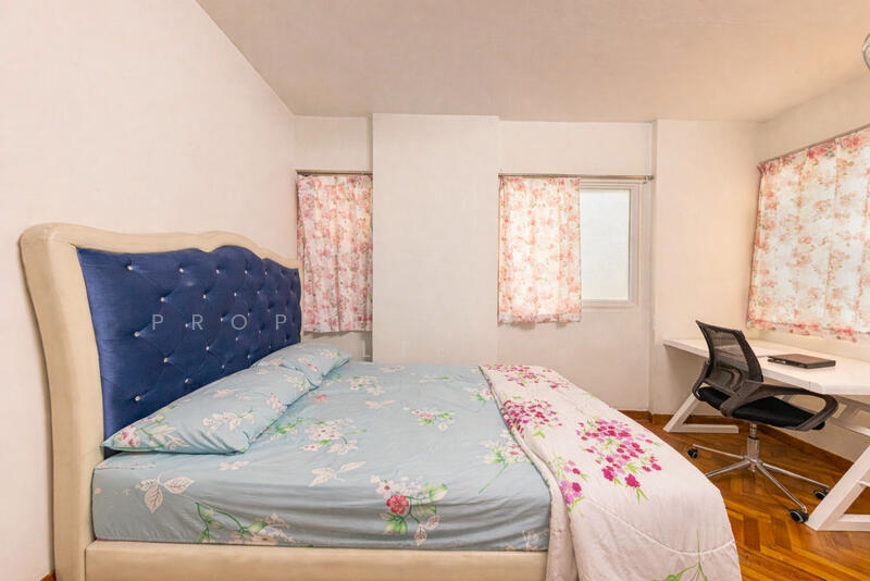 840 Tampines Street 82 HDB Flat For Sale at S$ 535,000 | PropertyGuru Singapore - Bedroom
