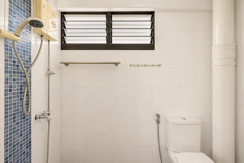 840 Tampines Street 82 HDB Flat For Sale at S$ 535,000 | PropertyGuru Singapore - Bathroom