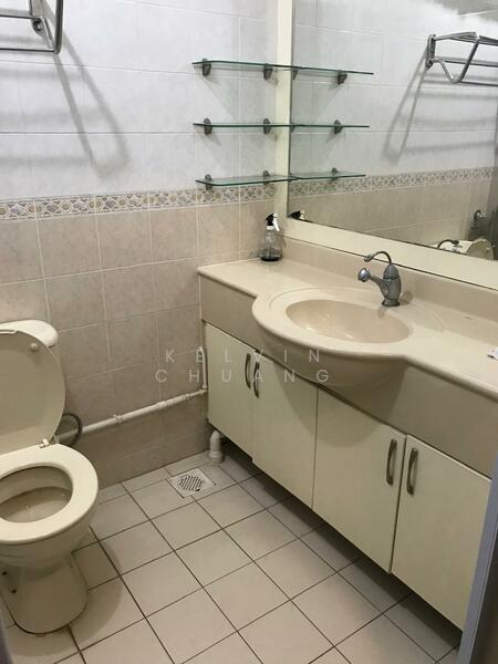 690C Choa Chu Kang Crescent, 690C Choa Chu Kang Crescent, 3 Bedrooms, 1,200 sqft, HDB Flat For Rent, by Kelvin Chuang, 500054084 - Bathroom - PropertyGuru.com.sg