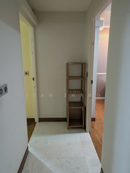 306B Punggol Place, 306B Punggol Place, 3 Bedrooms, 1,033 sqft, HDB Flat For Sale, by Ivan Zhang, 500054094 - Corridor - PropertyGuru.com.sg
